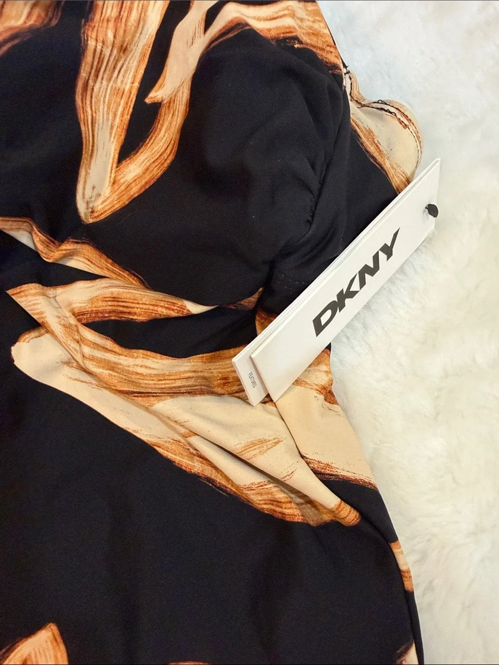 🖤🤎 NWT - DKNY One-Piece Swimsuit XL NWT Halter Tummy Control Designer Swimwear - Picture 3 of 6
